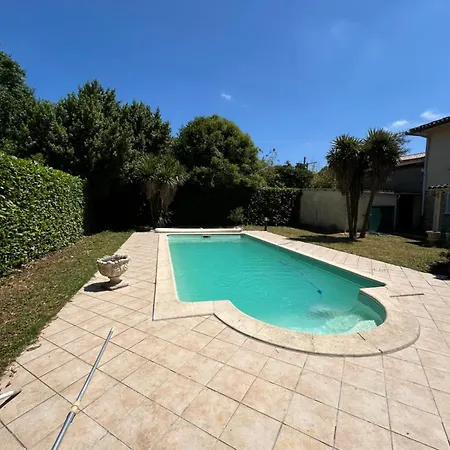 Сasa de vacaciones Le Gite Des Erables 82 *
